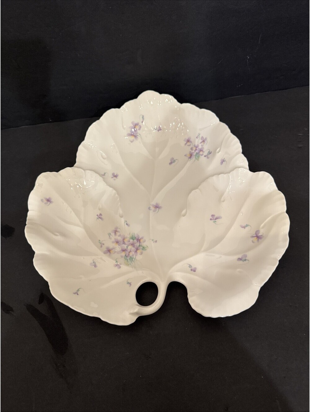 Mikasa Bone China Leaf Shaped Serving Dish Lila B2006 Larry Laslo Designer Japan